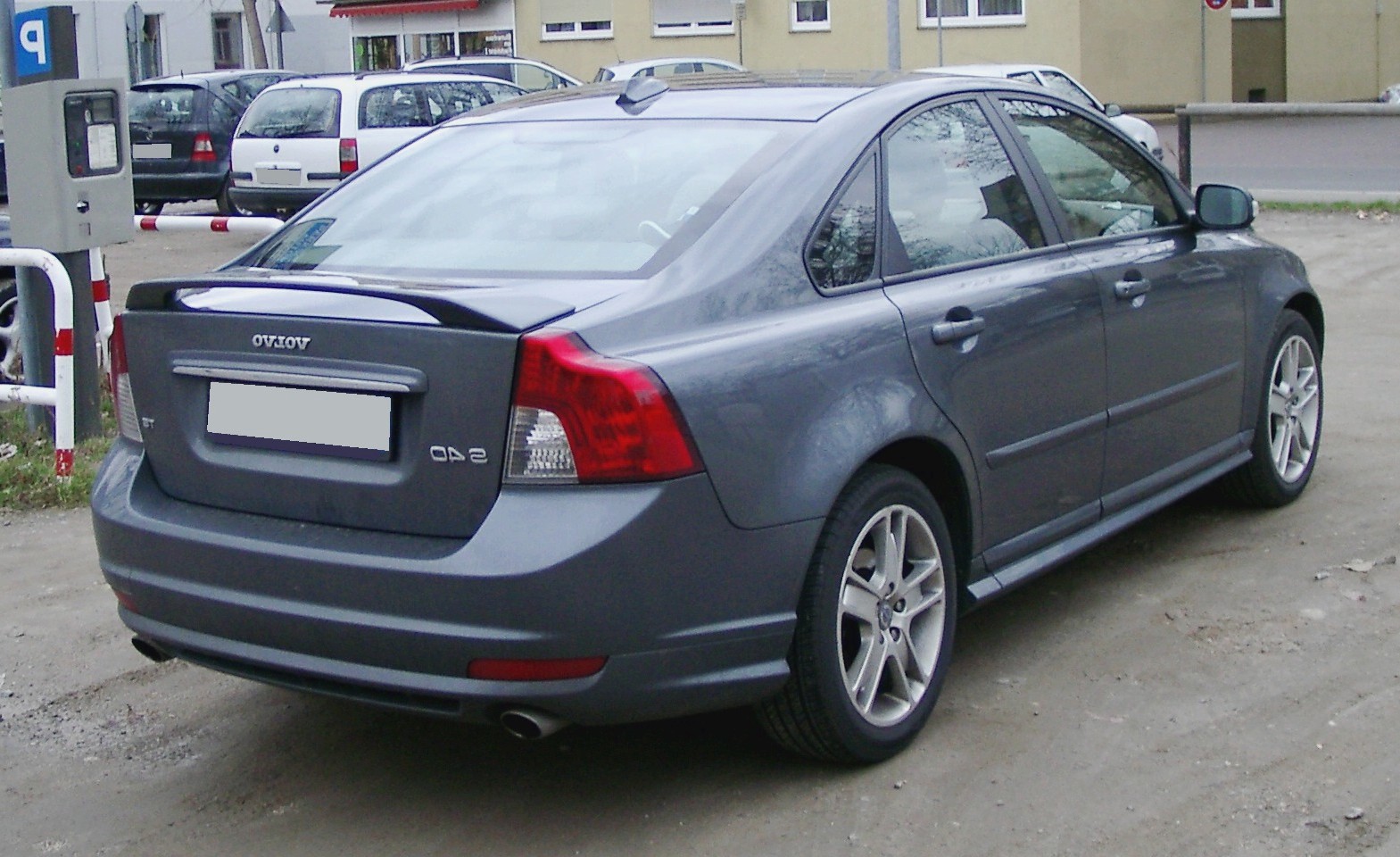 Фаркоп для Volvo S40