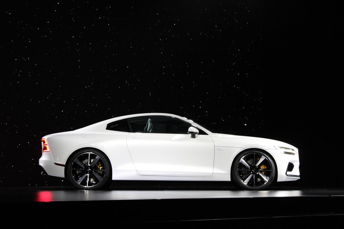 Volvo Polestar1 с кузовом из карбона